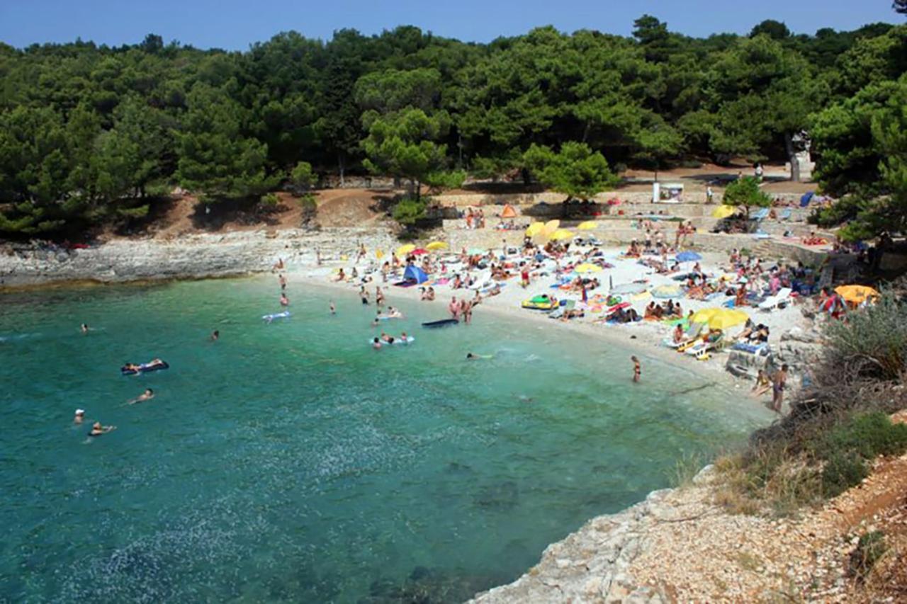 3 Minutes From The Beach: Lovely Apartment Pula
