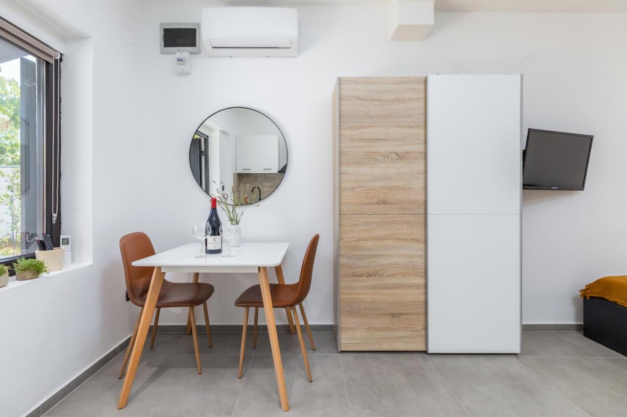 Apartment 3 Minutes From The Beach: Lovely Pula